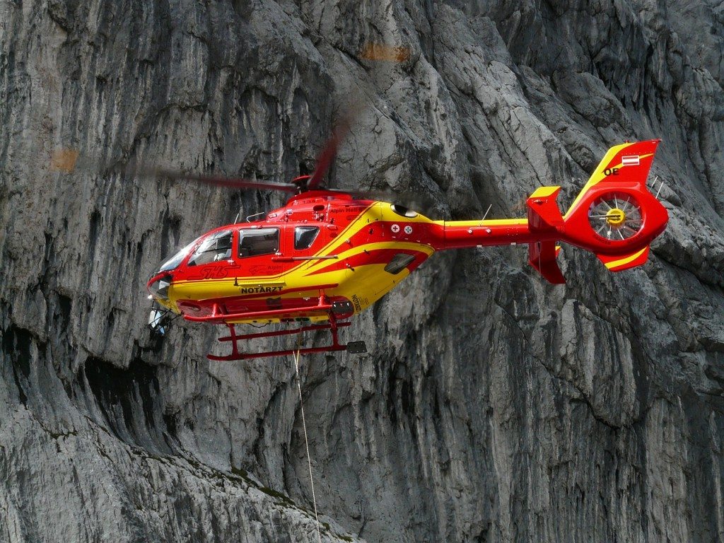 rescue-helicopter-61009_1280